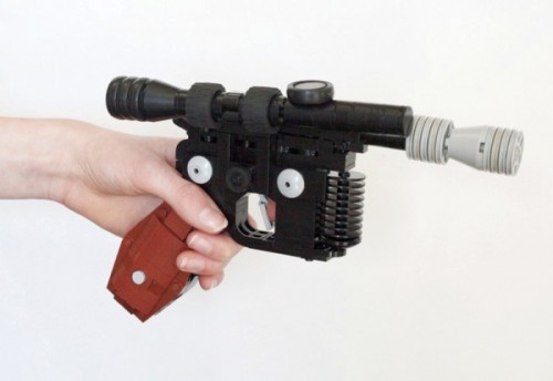 Lego-Han-Solo-DL-44-Heavy-Blaster-Pistol_1